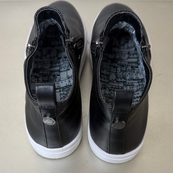 Steve Madden Black Perforated Ankle Booties - Picture 4 of 13